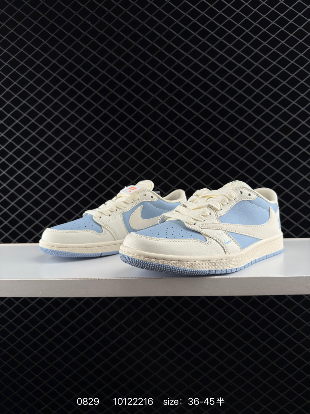 Travis Scott x Jordan 1 Low